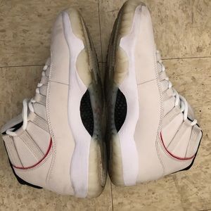 Air Jordan 11 Platinum Tint